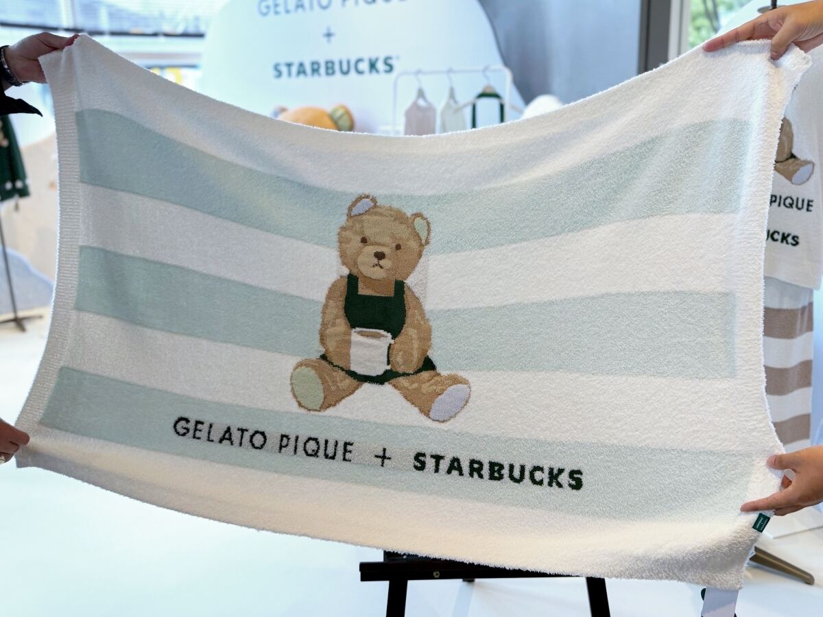 スタバ×ジェラピケ初コラボ！『ピケ モコ ブーケ & ティー ラテ』の