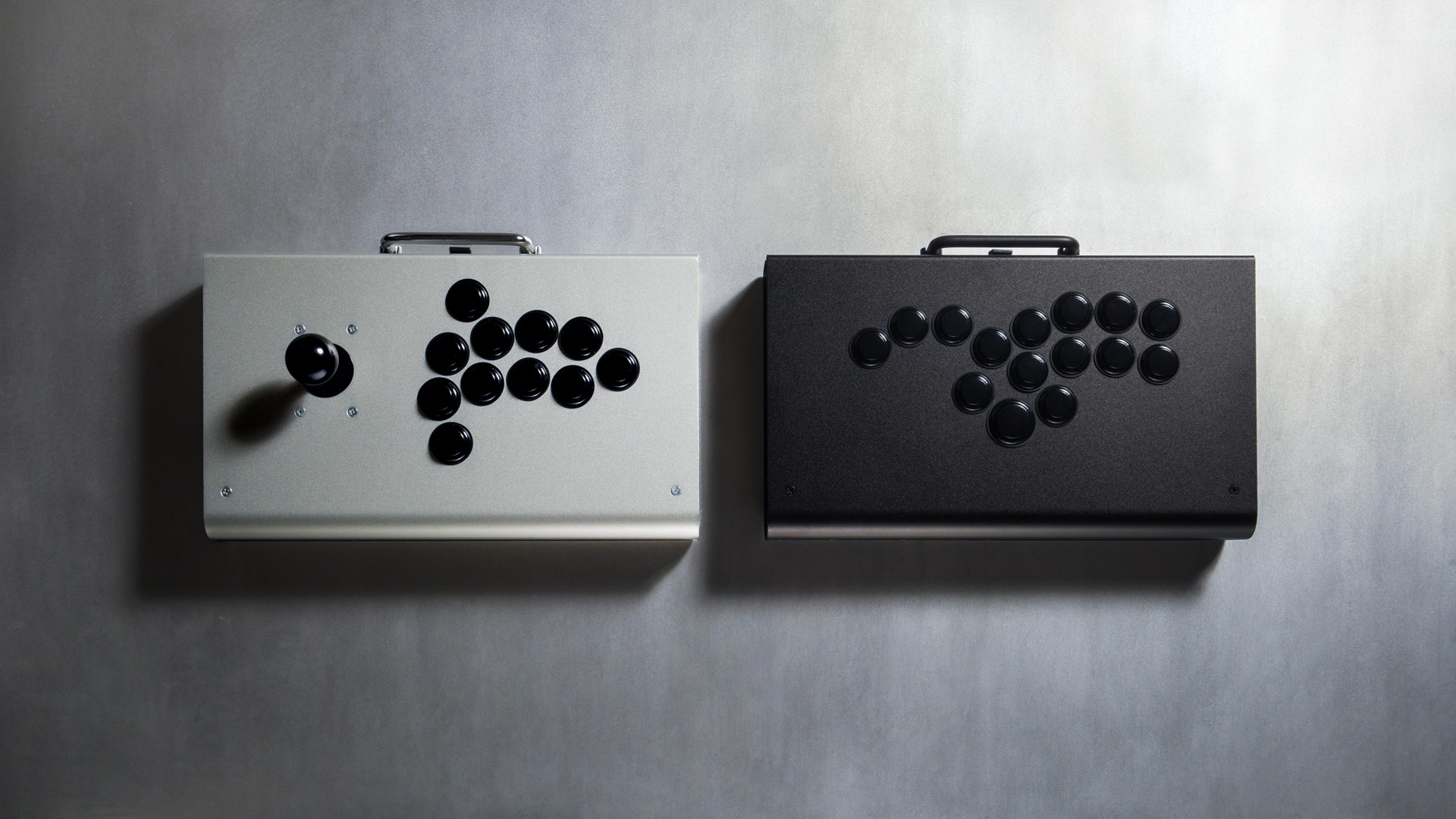 好きなパーツを選んでカスタマイズできる組み立て式アケコン「iO」が