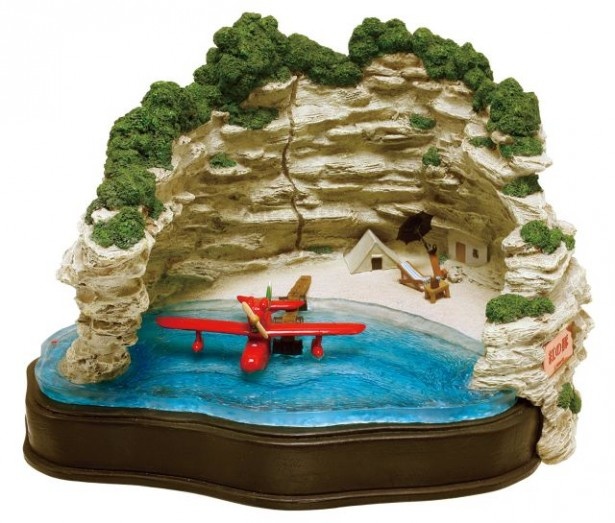 波の音も再現！「紅の豚」ポルコのアジトがジオラマに｜ウォーカープラス