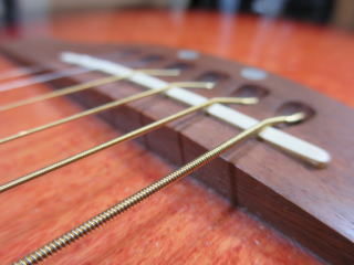 オベーション・セレブリティ - ネックジョイント、フレットすり合わせ