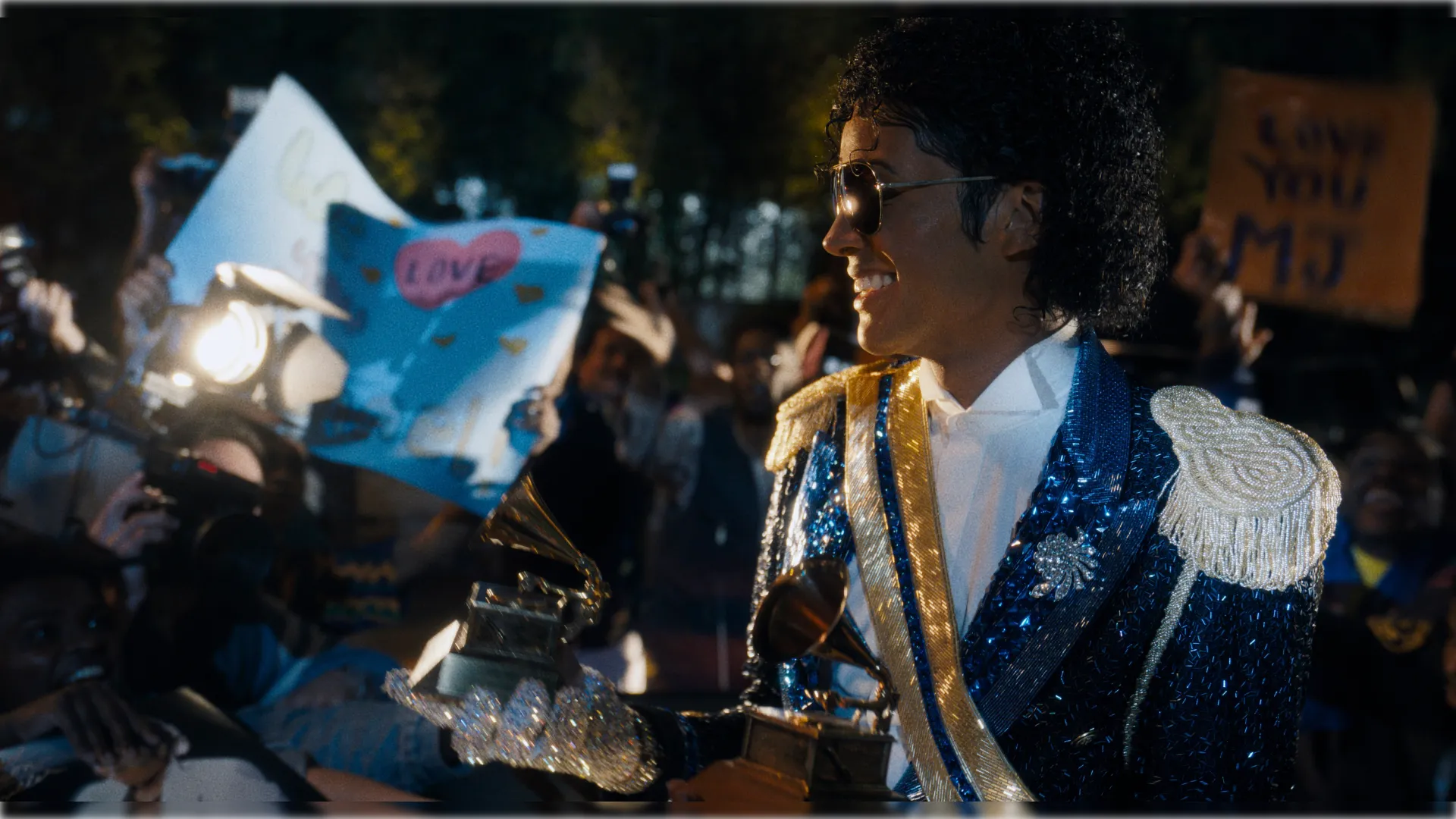 マイケル・ジャクソンの伝記映画『Michael』US版予告＆新スチール公開