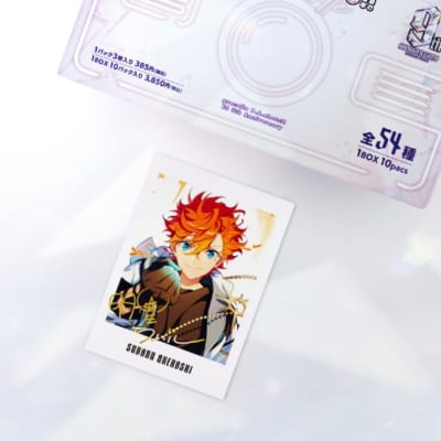 あんスタ』9周年記念グッズが超オシャレ！缶バッジ・アクスタ・ポーチ