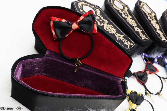 ツイステ』新作グッズ登場！SSR召喚の棺型アクセサリーポーチ&各寮