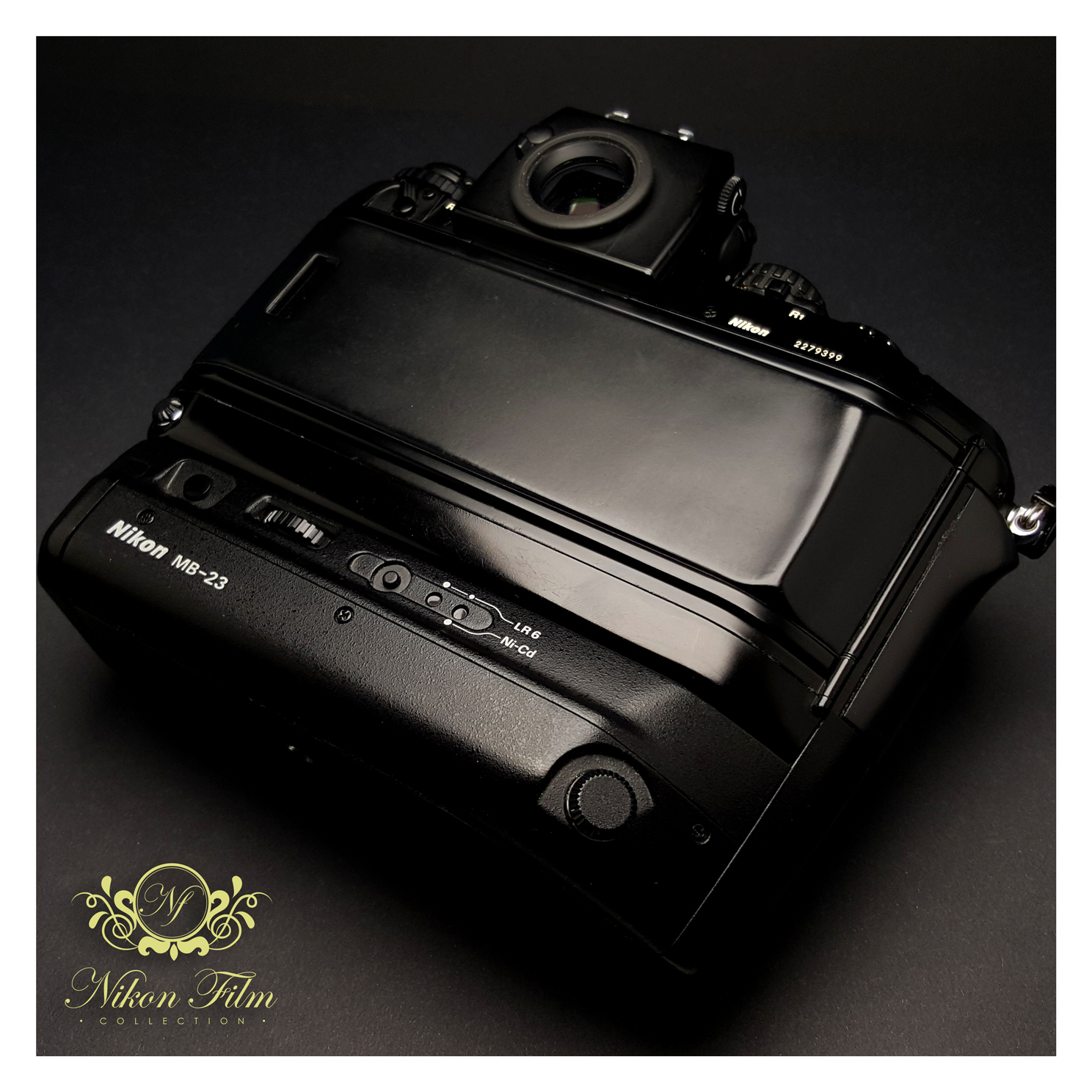 美品 F4S MB-23 フィルムカメラ B393 美品 F4S MB-23 フィルムカメラ