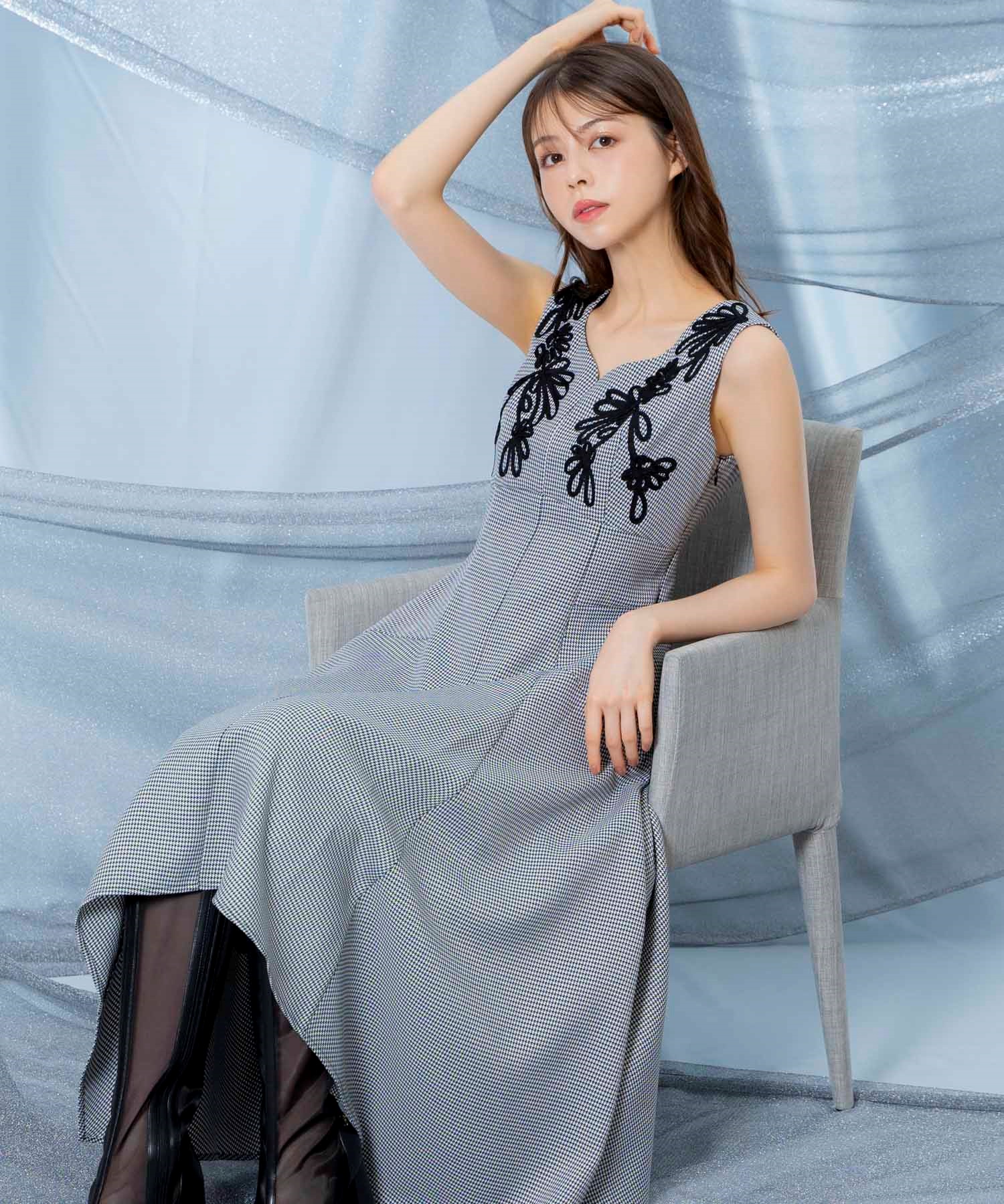 SSサイズあり】コード刺繍ジャンスカ | ロングワンピース | NOELA