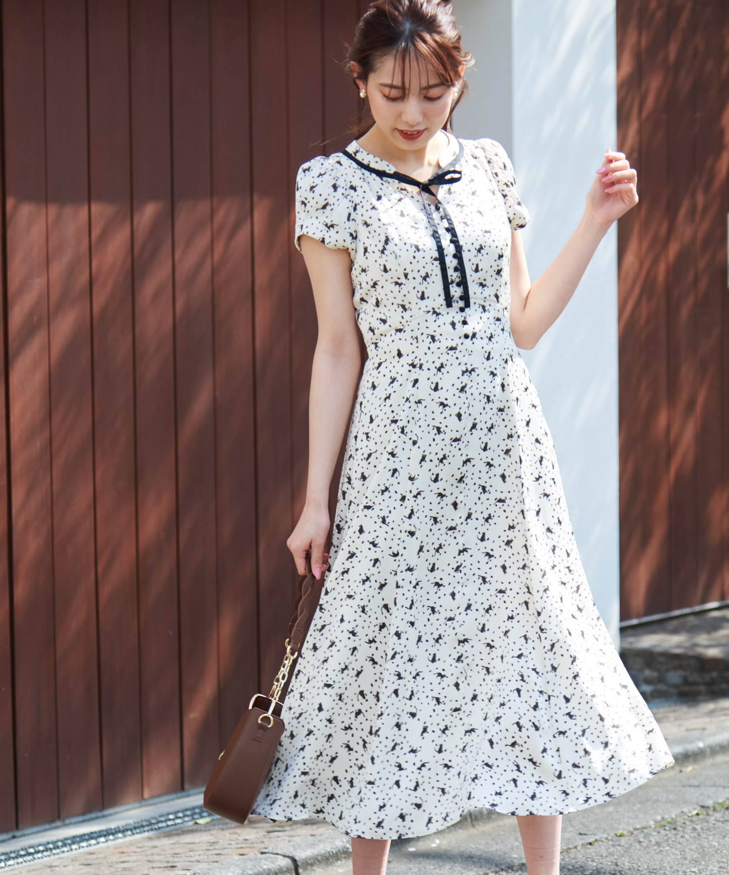 キャッツプリントワンピース | ロングワンピース | NOELA OFFICIAL WEB