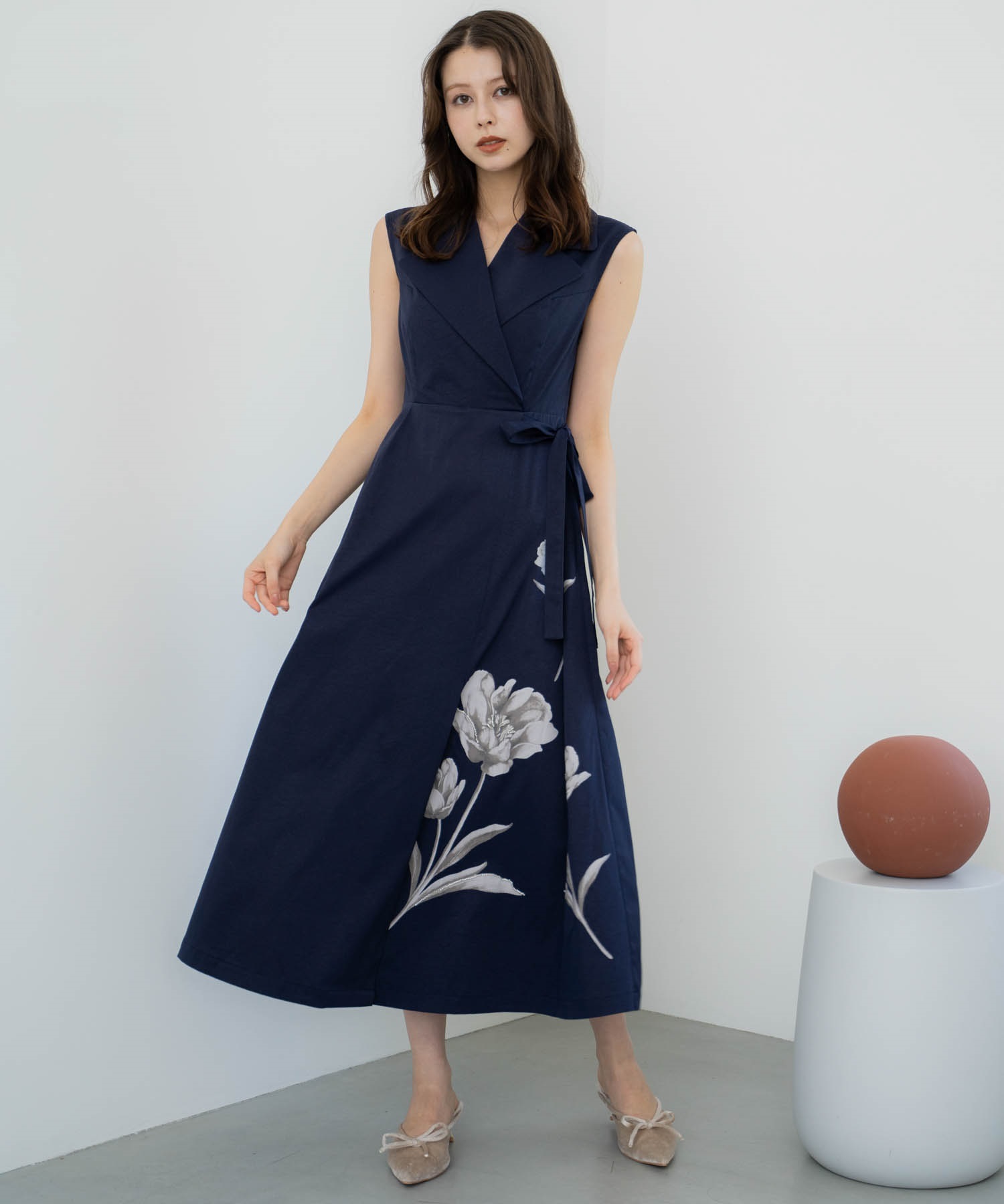 ビーズフラワートレンチワンピース | ロングワンピース | NOELA