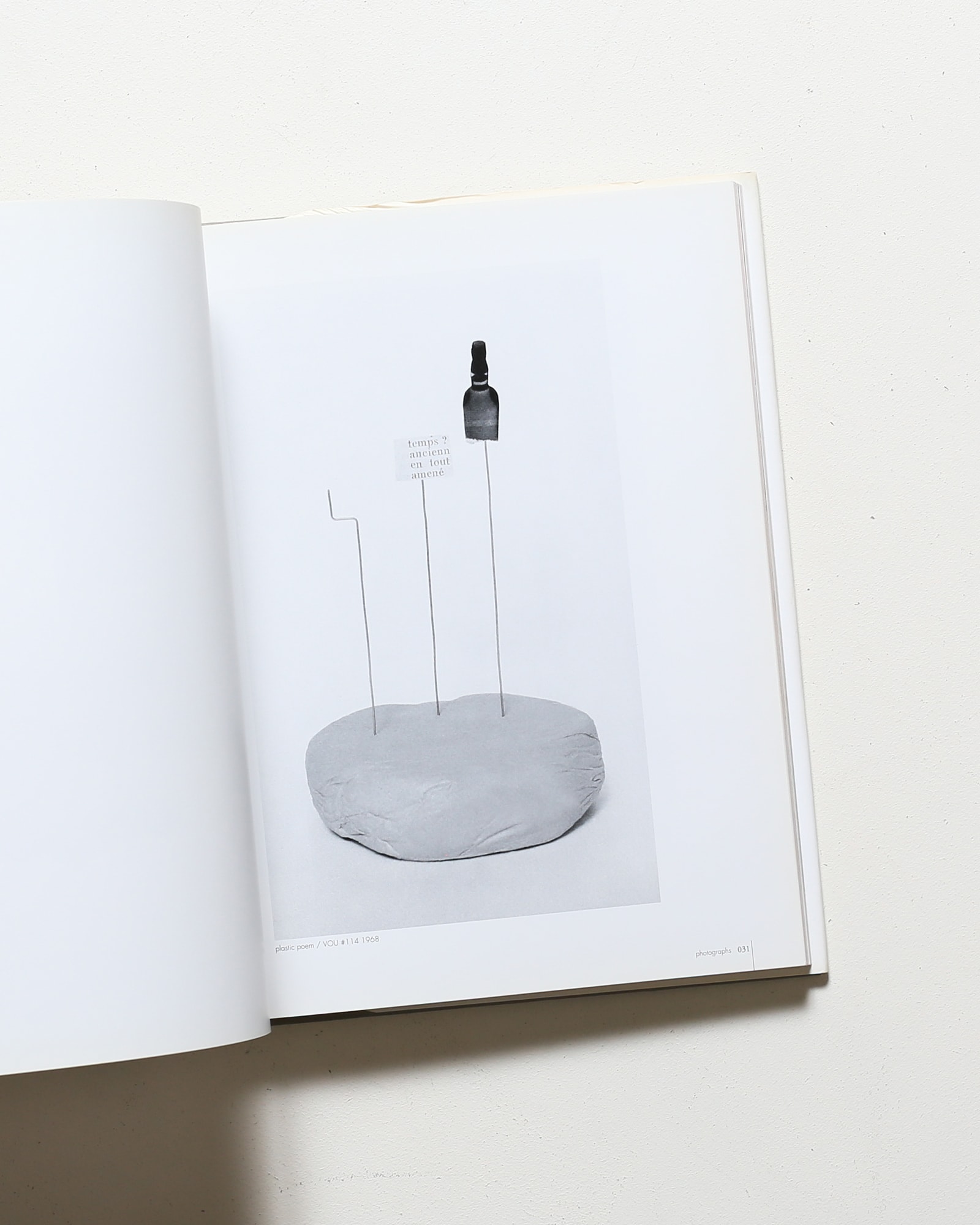 カバンのなかの月夜 北園克衛の造型詩 | 金沢一志 | nostos books