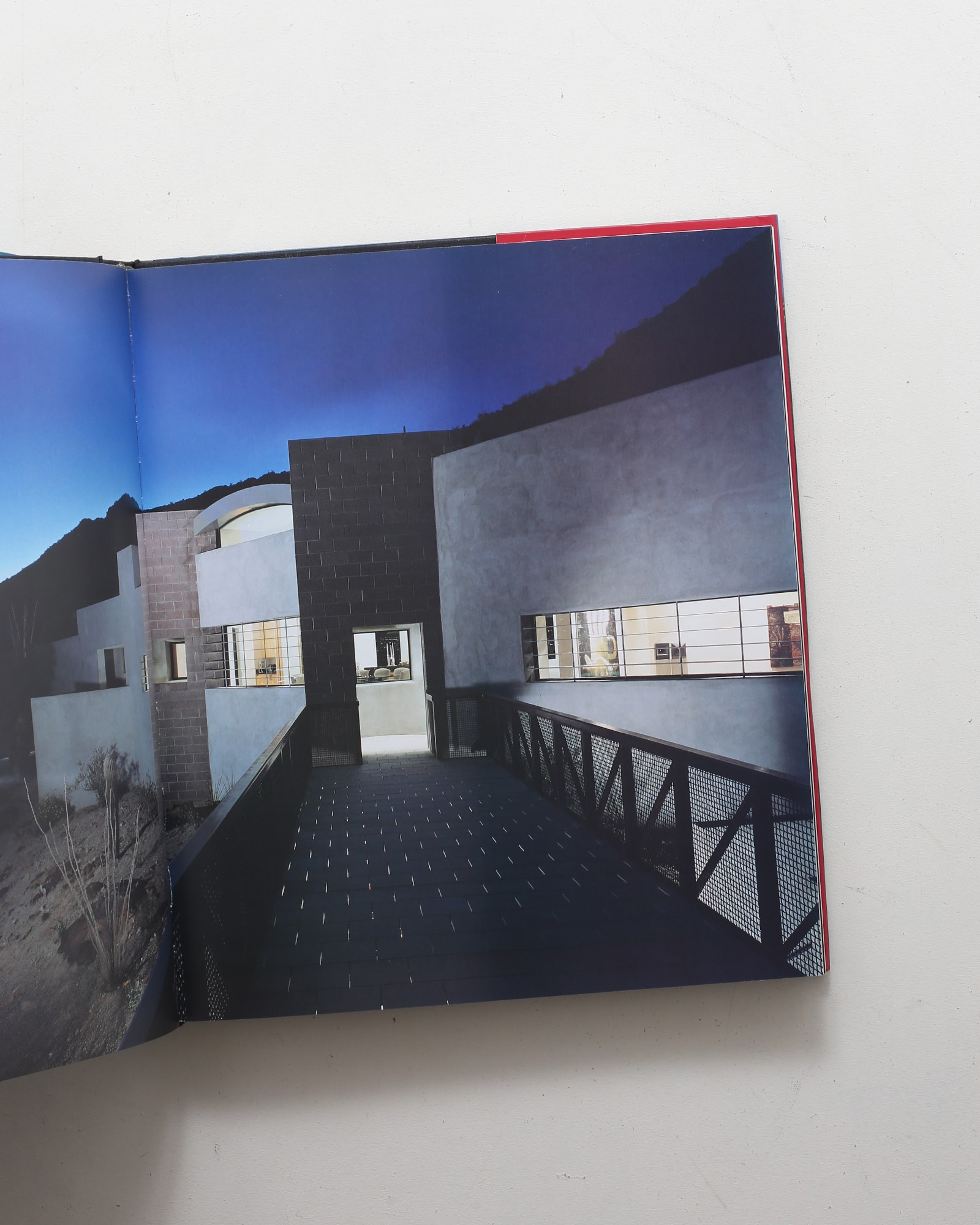 Modern House | John Welsh | nostos books ノストスブックス