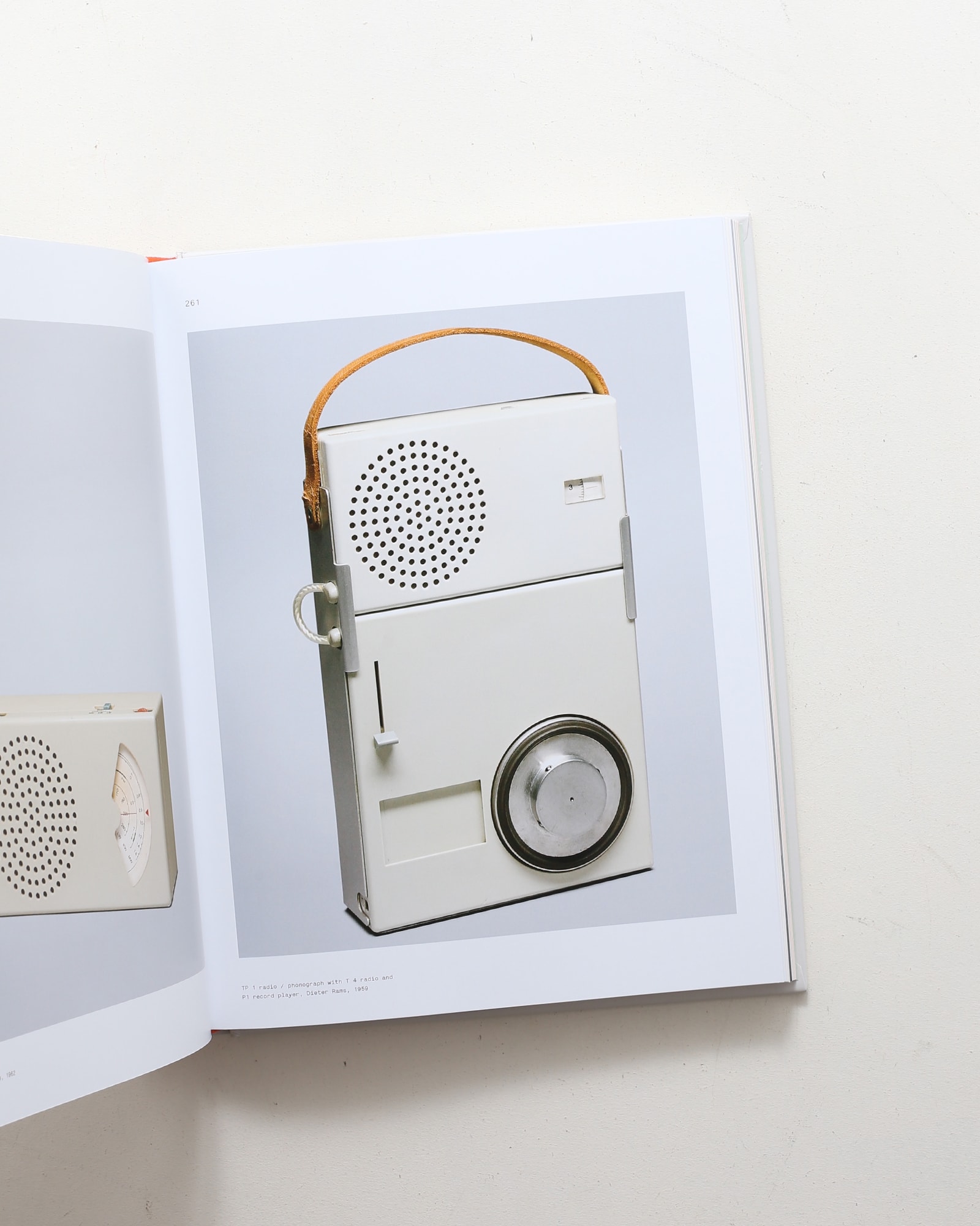 Dieter Rams: As Little Design as Possible 新版 | ディーター
