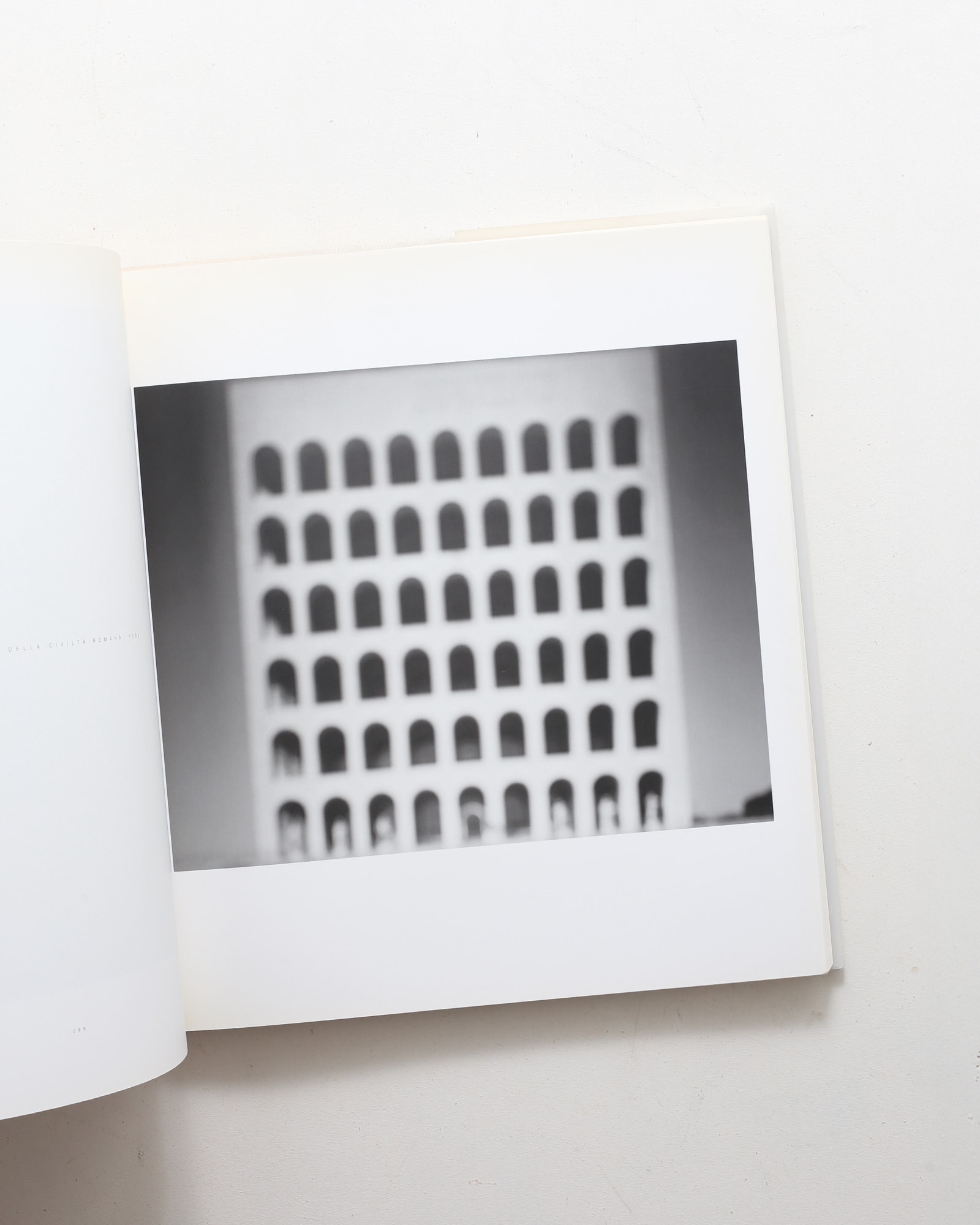Architecture | Hiroshi Sugimoto 杉本博司 | nostos books ノストス
