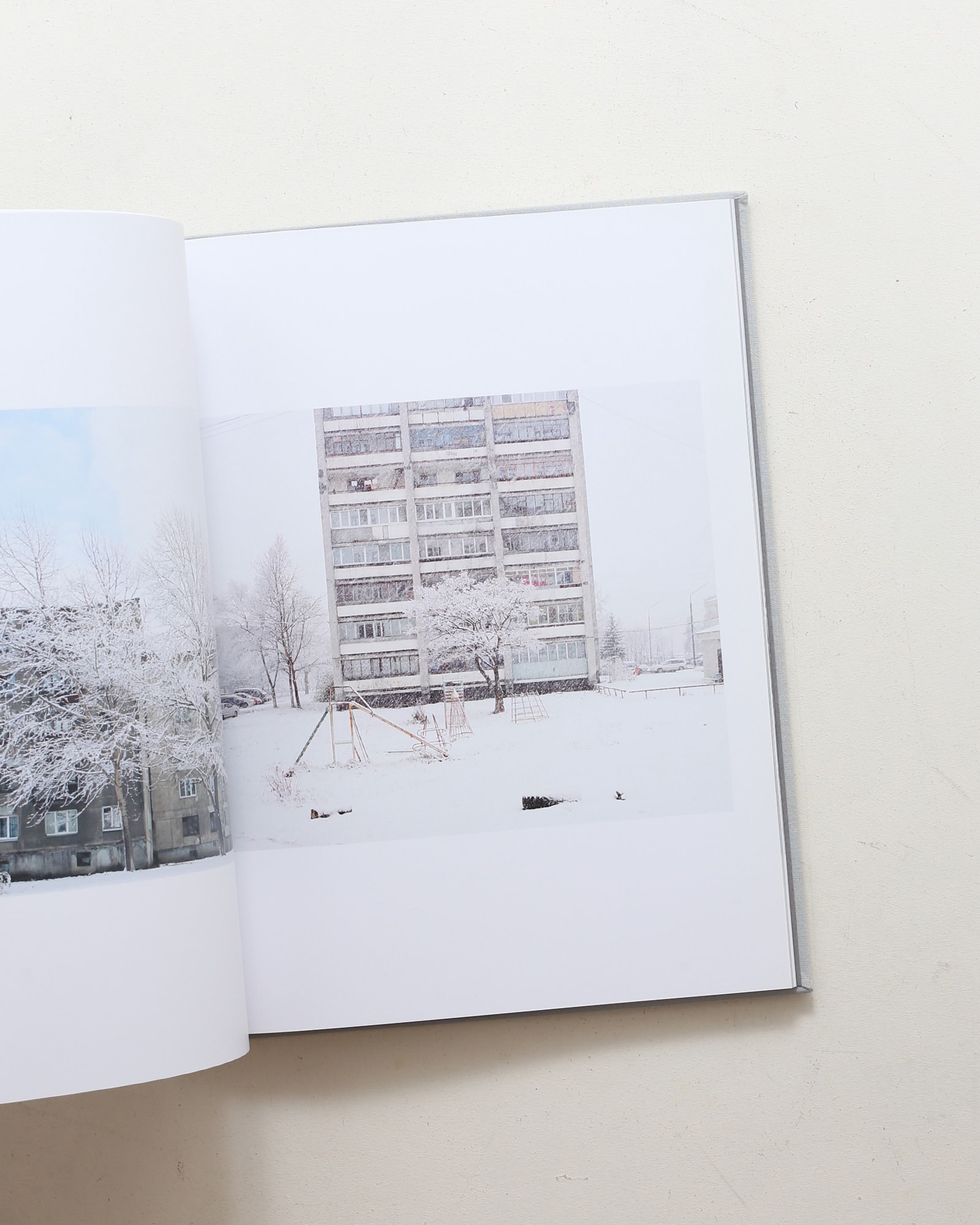 WHITE LAND | 高橋ヨーコ | nostos books ノストスブックス