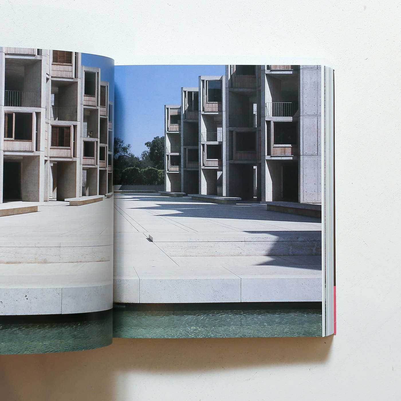 Louis I Kahn | ルイス・カーン建築作品集 | nostos books ノストス