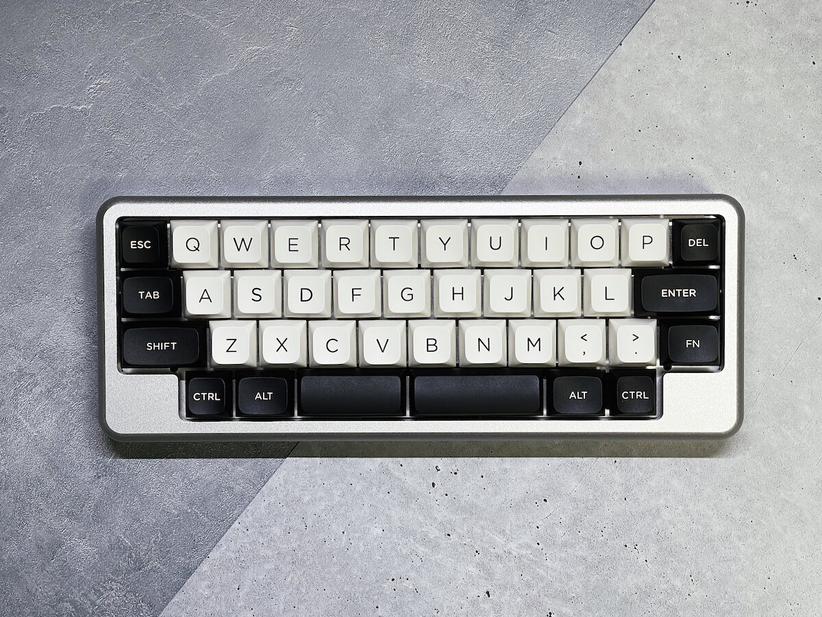 POSEIDON 40 / DAISY 40% HHKBレイアウトを組み立てました – no theme.