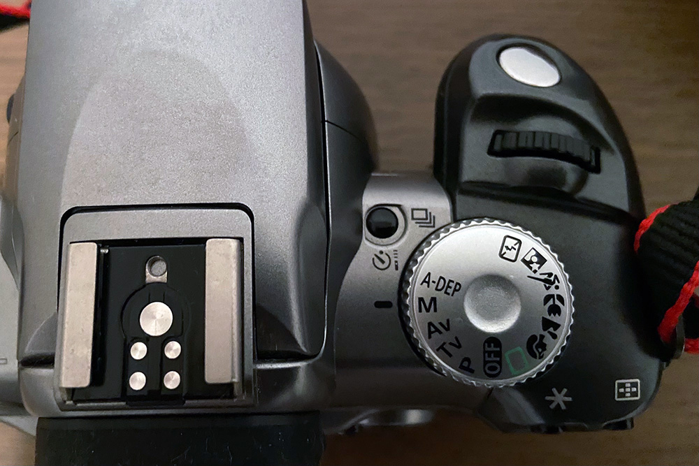 Canon EOS Kiss 7 キヤノン最後の一眼レフフィルムカメラ。