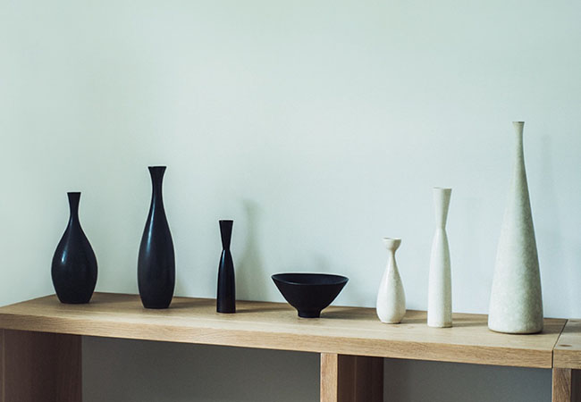 カール・ハリー・スタルハネの希少なアートピースを展示 | Numero TOKYO