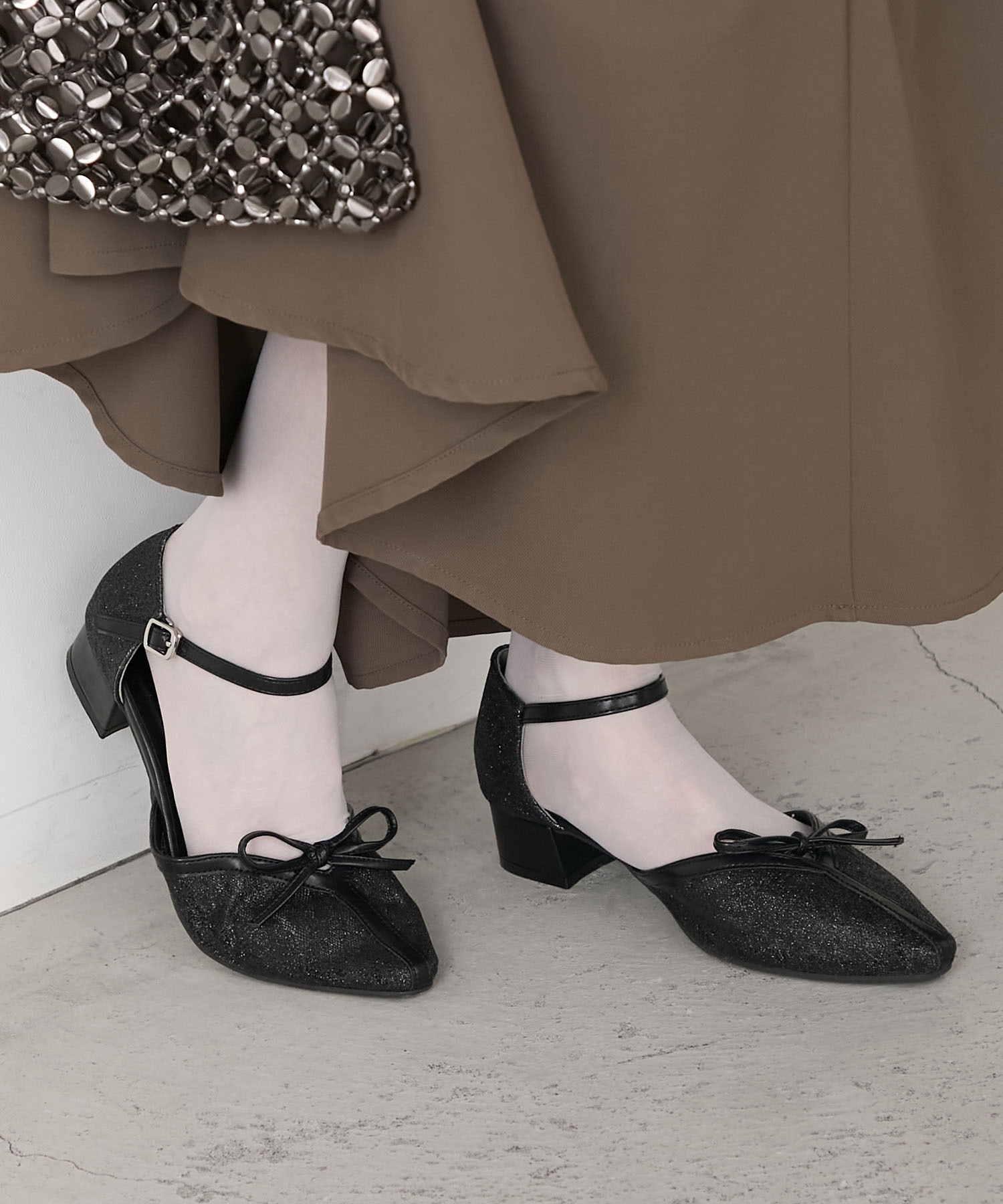 forksy.】【オケージョン対応】ポインテッドトゥリボンパンプス forksy