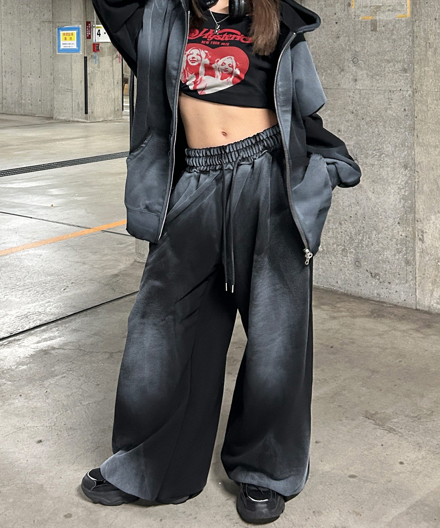 A'GEM/9 × .kom 『ARULE/アルール』 スプレー加工スウェットパンツ