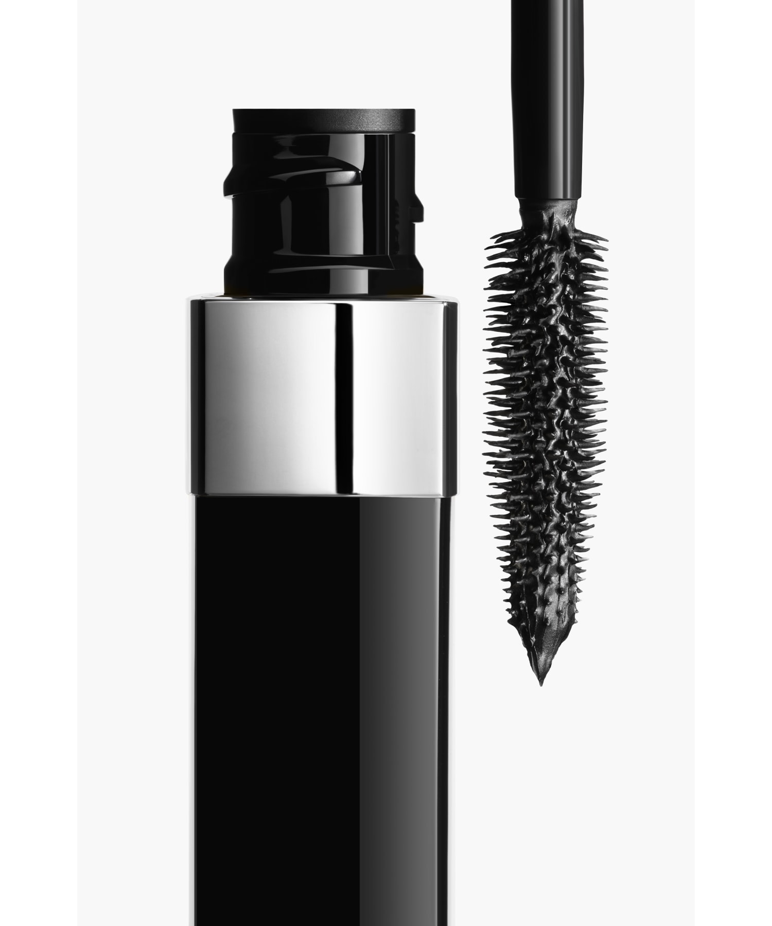 イニミタブル エクストレム マスカラ（ヴォリューム・長さ・カール