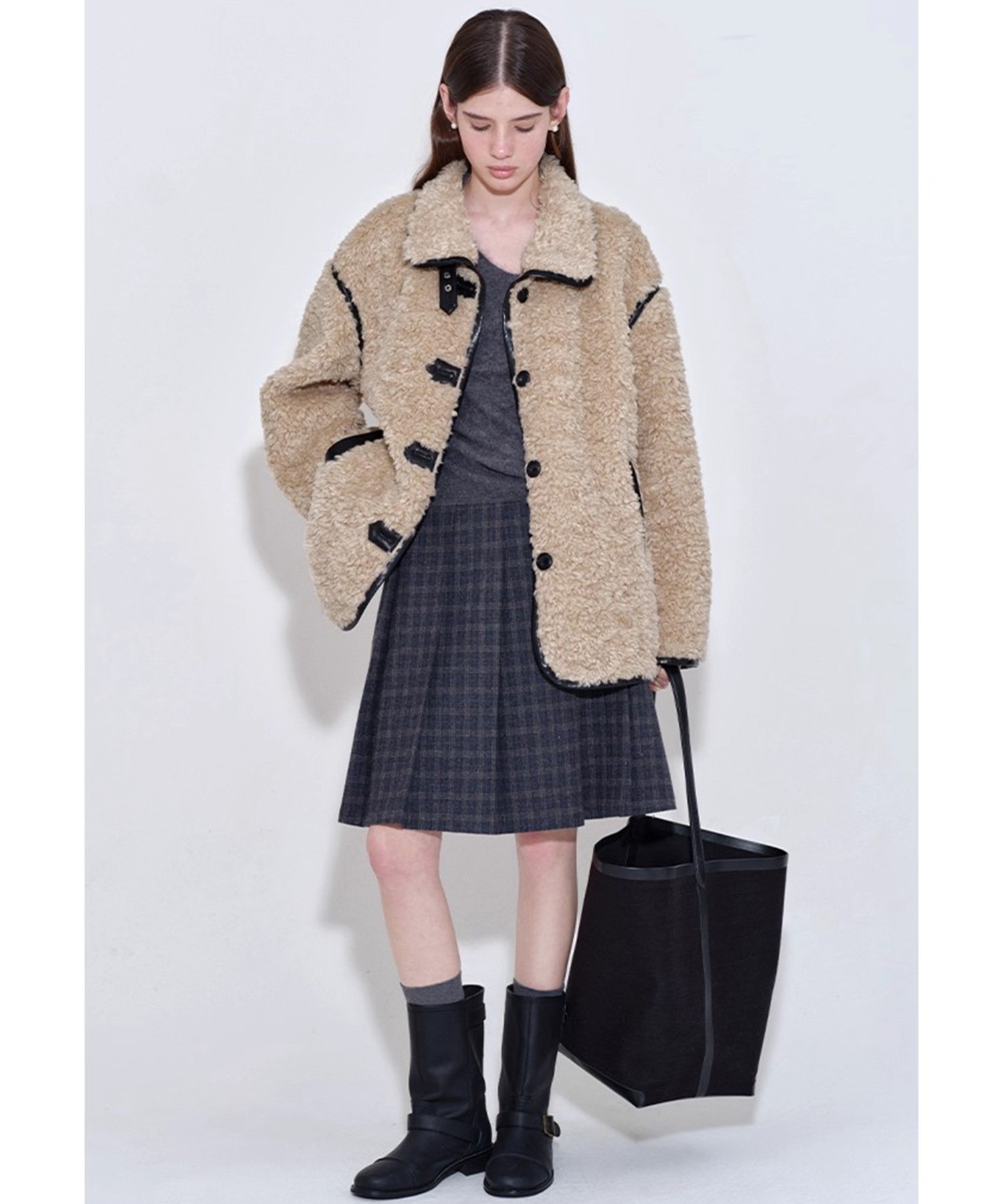 合皮パイピング プードルフェイクファーコート FQ25W154【Fano Studios