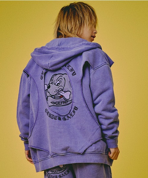 A'GEM/9 × .kom 『GALFY/ガルフィー』 穴の向こうにわんちゃんパーカー