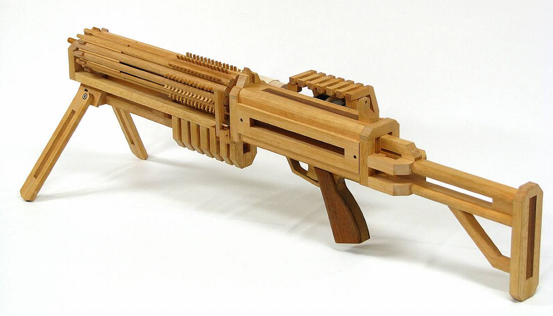 自作ゴム銃□ 電動ガトリング機関銃 P503ドットデルの紹介(1/4)