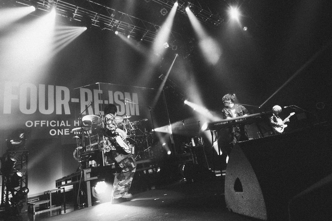 Official髭男dismが4人で示したライブバンドの矜持、原点回帰の「FOUR