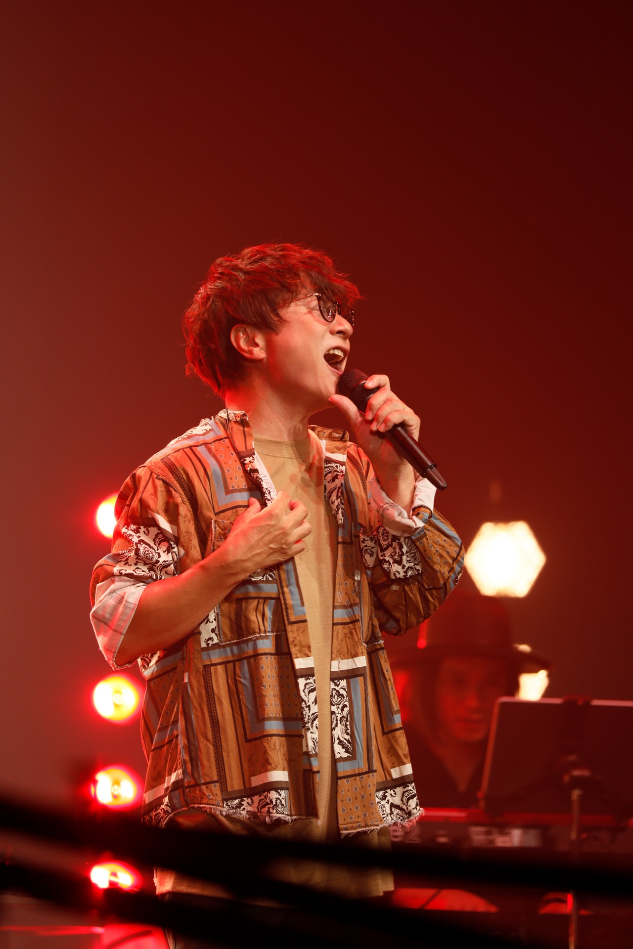 ポルノグラフィティ岡野昭仁が日本の音楽史を探訪、配信ライブで