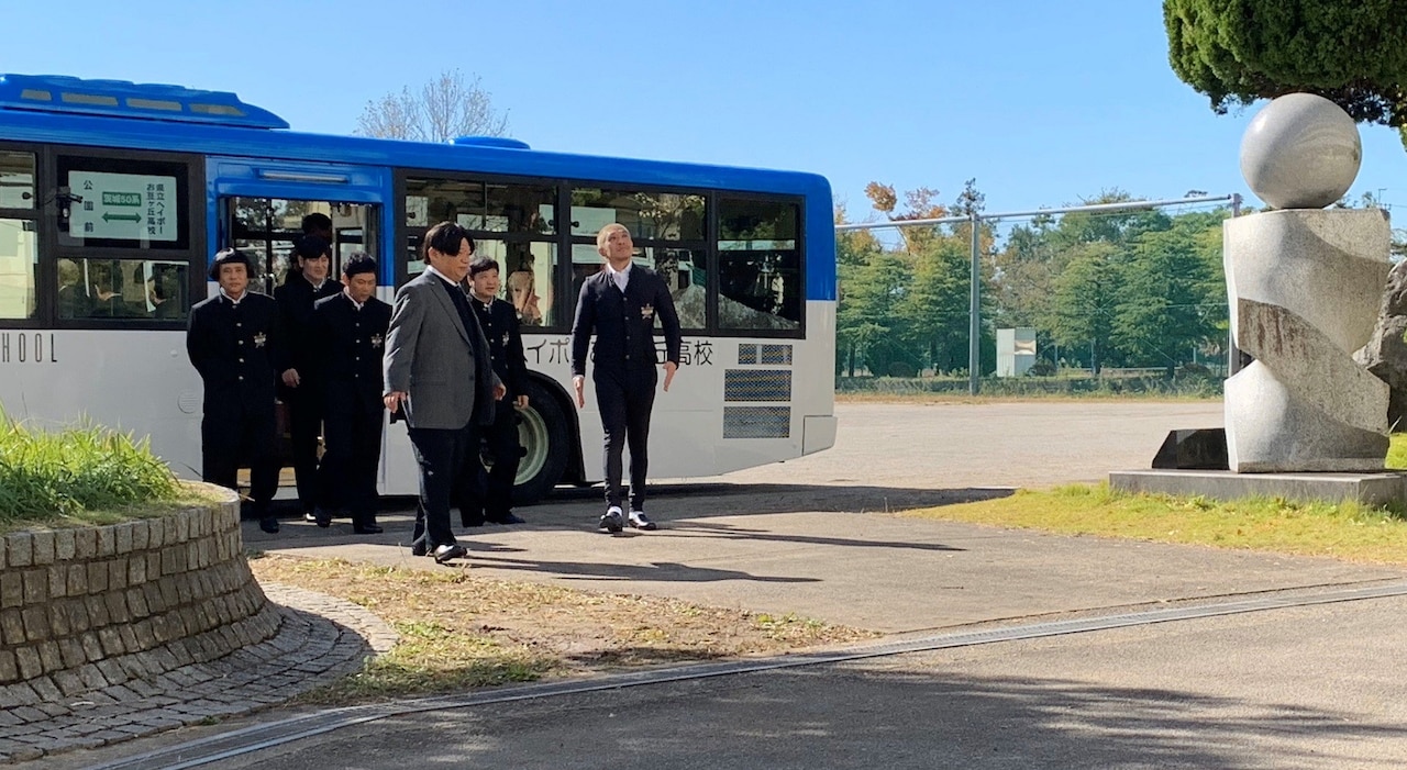笑ってはいけない」今年は青春ハイスクール、ダウンタウンが