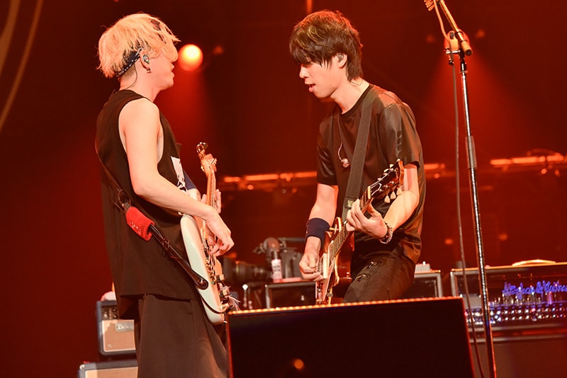 BUMP OF CHICKEN結成20周年Special Live『20』」特集 (2/2) - 音楽