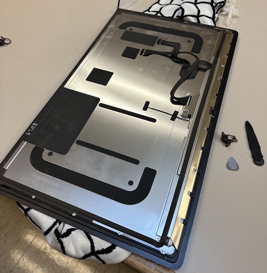 Converting a 5K iMac into an External 5K Display - Oh My Pizza Blog