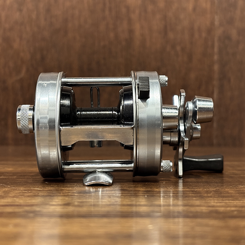 Abu Ambassadeur 2500C Bait Casting Reel 770100 アブ アンバサダー