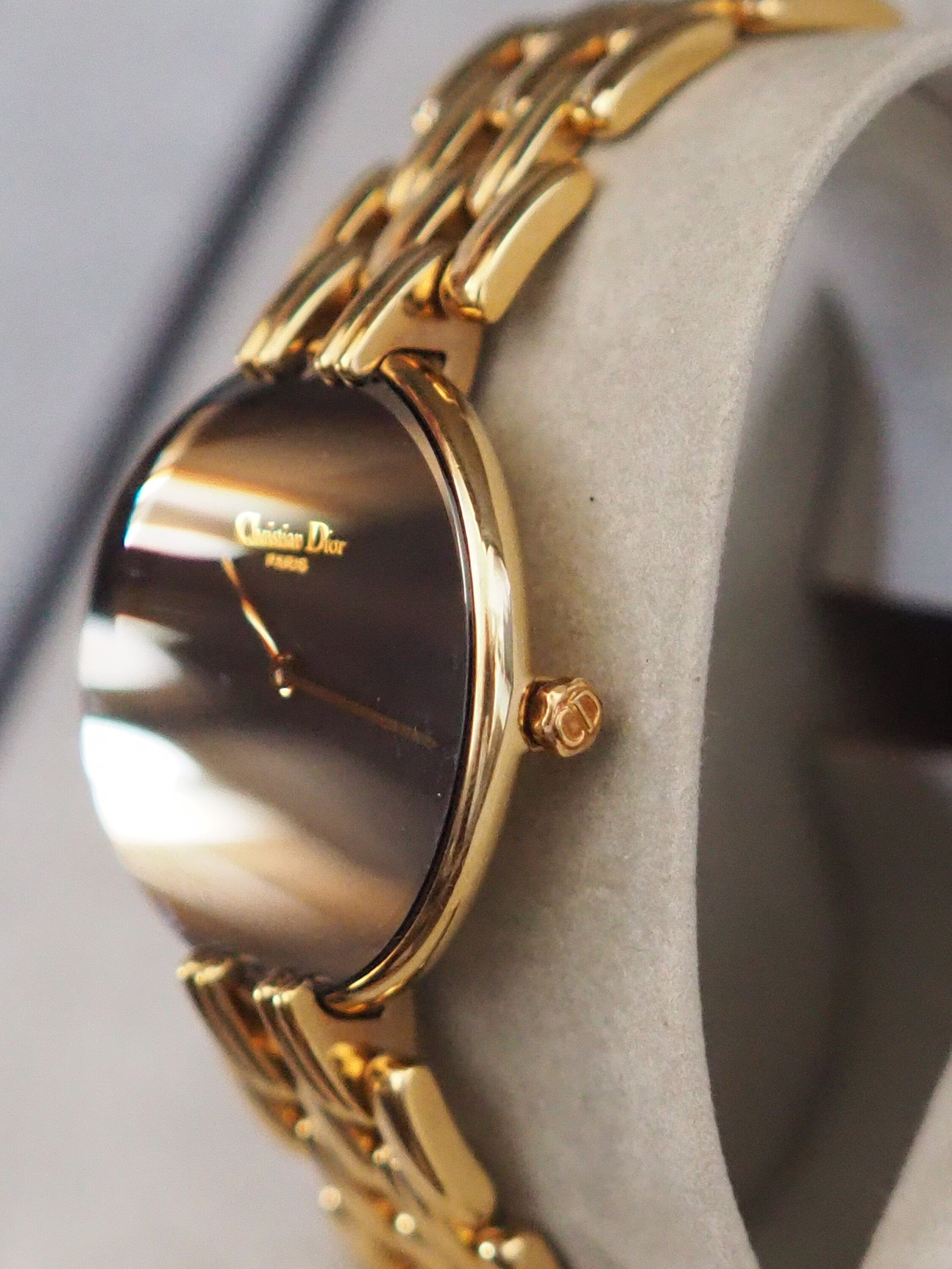 Christian Dior ブラックムーン バキラ ウォッチ 腕時計 ゴールド