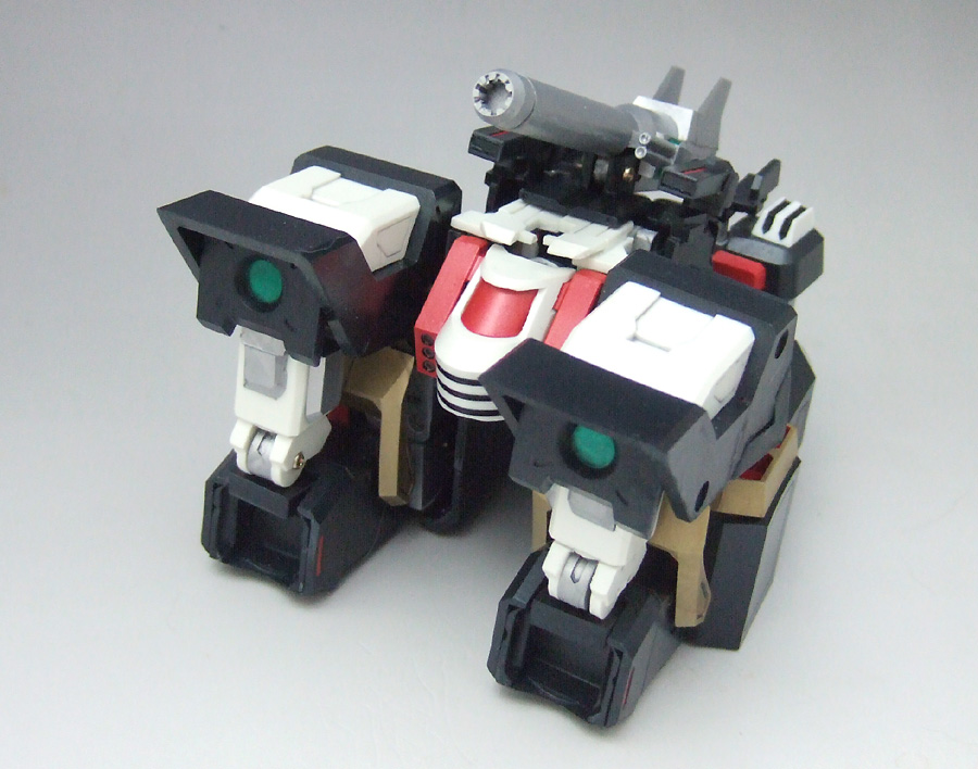 獣装機攻ダンクーガノヴァ スタジオハーフアイ完全変形シリーズ