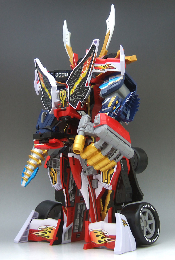 ゴーカイマシンシリーズ05 DXエンジンマッハルコン バンダイ 海賊