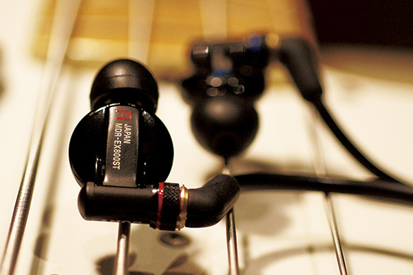 スタジオモニターヘッドホン『MDR-M1ST』 - ONE'S- ソニープロショップ