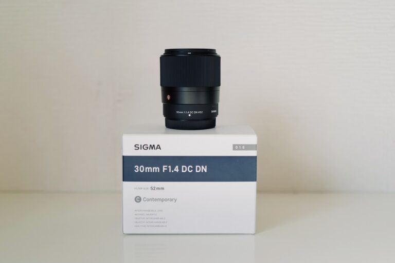 富士Xマウントの単焦点レンズSIGMA 30mm F1.4 DC DN Contemporaryを
