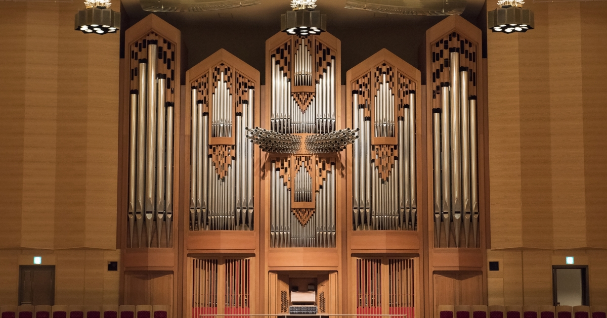 4段の鍵盤に5898本のパイプ!! サントリーホールに鎮座する“楽器の王様