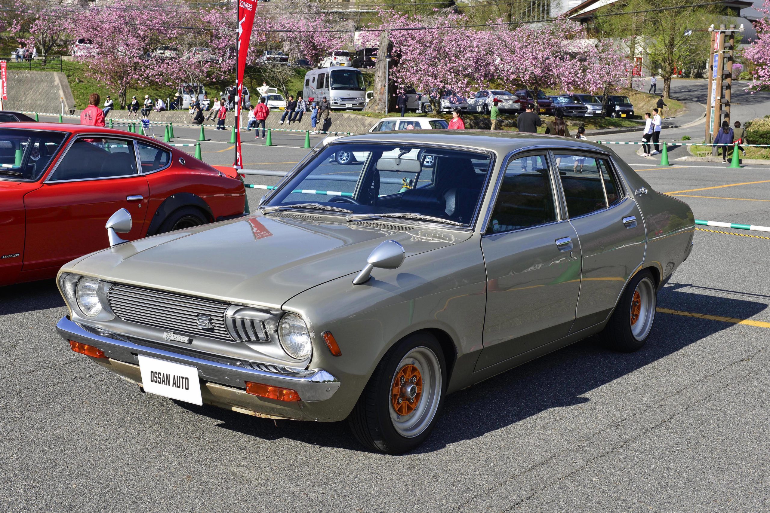 先代から一転、曲面ボディで攻めたB210サニー | ossanauto