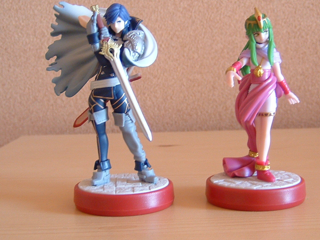 クロムとチキのamiibo購入: 俺的ゲーム攻略、略して俺(略)