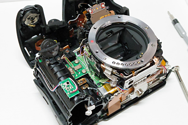 PENTAX K-30 絞り制御不良（黒死病）修理方法 – Orio Blog