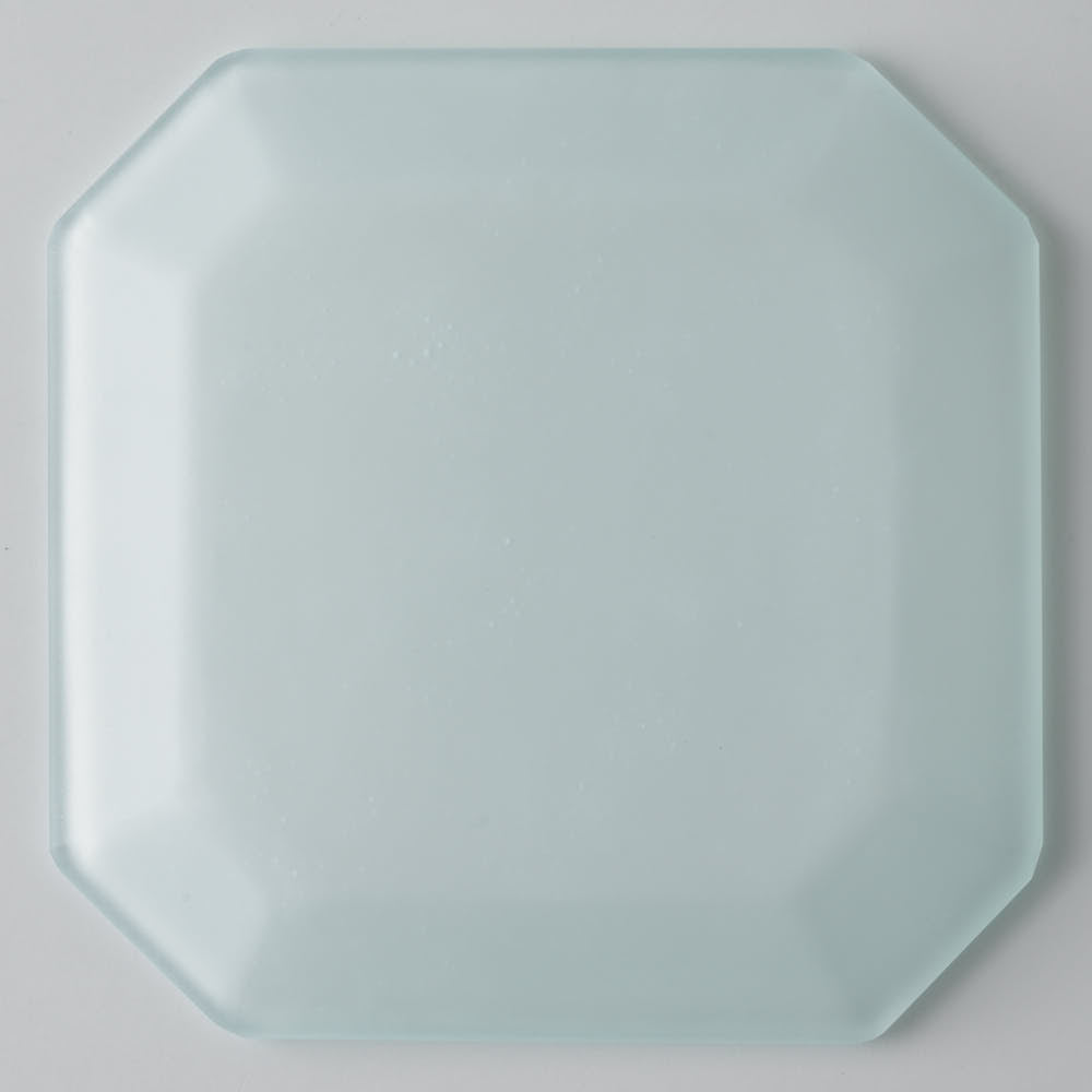 ガラス作家 藤本咲 mist(八角皿 クリア) ¥6,050 大人の焼き物