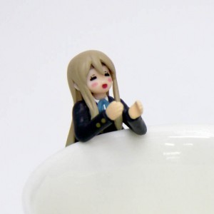 けいおん！』メンバーがコップのフチ子化！ | おたくま経済新聞