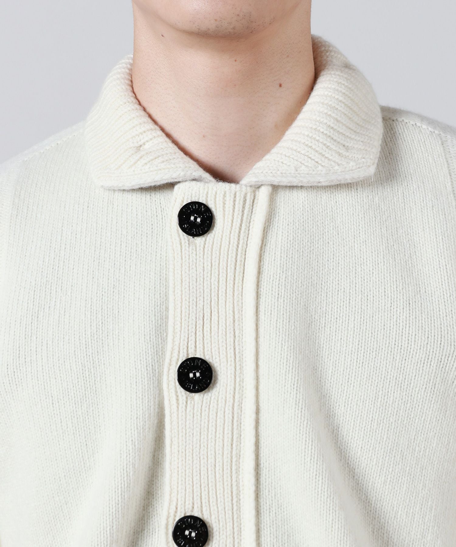 STONE ISLAND(ストーンアイランド)】 ボタン付きジャンパー フェルト