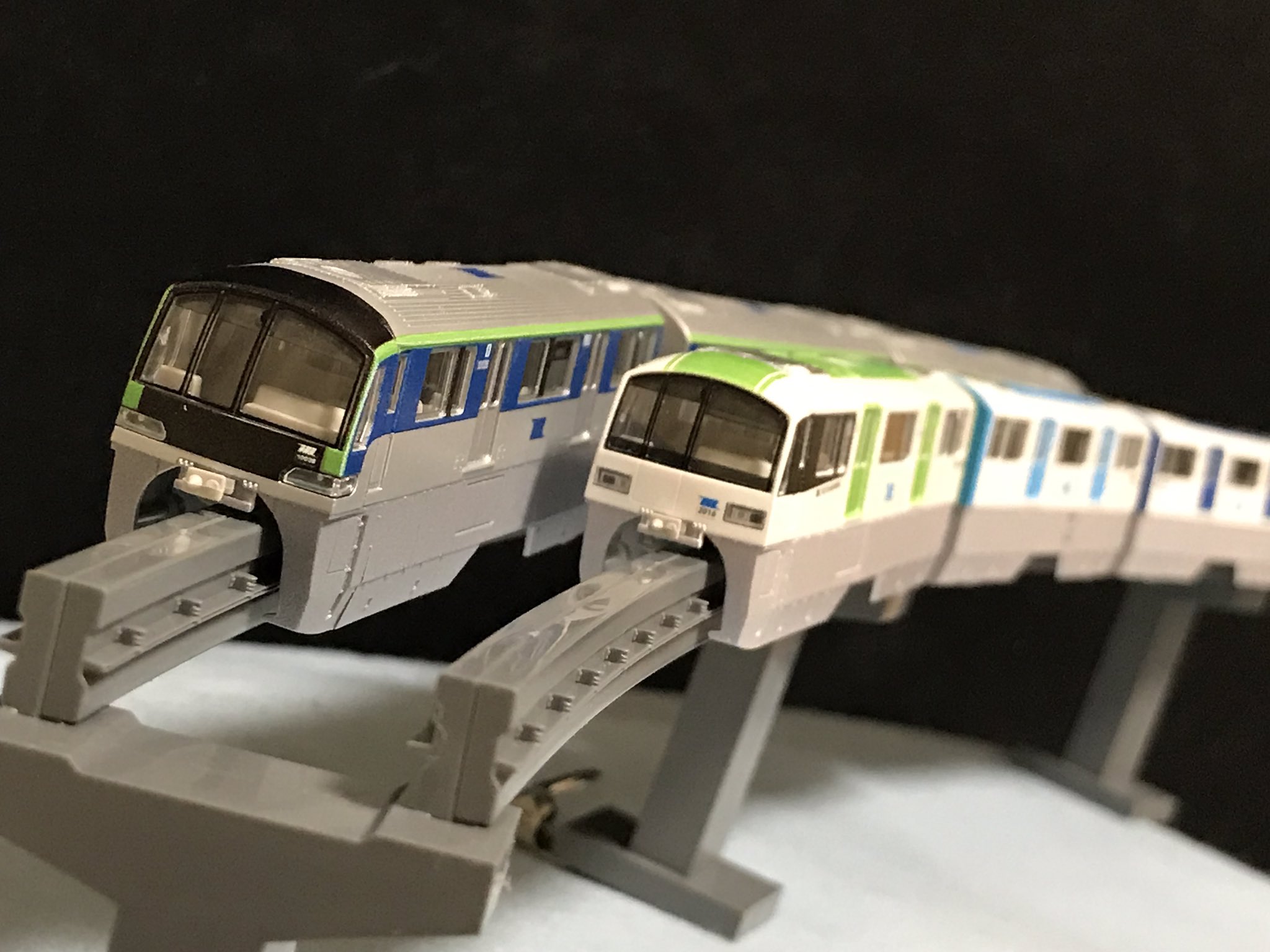 東京モノレール 10000形 鉄道模型 1/150スケール ディスプレイモデル