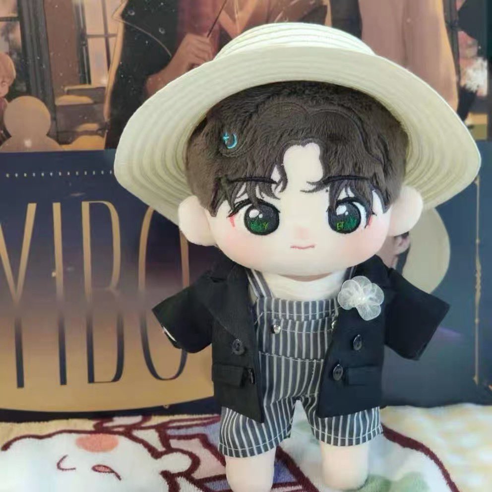 肖战 王一博 ぬいぐるみ 20cm コスチューム付き Amazon.co.jp