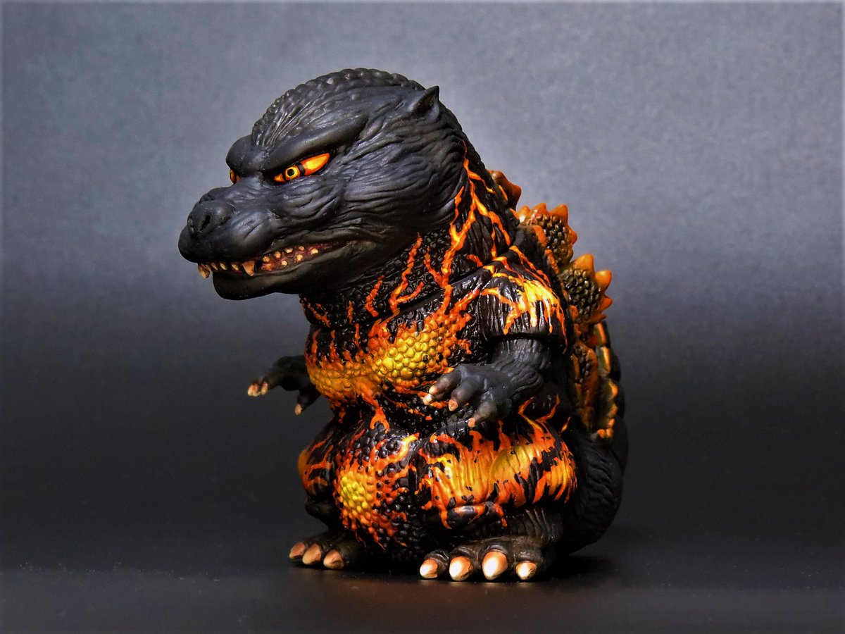 シカルナ工房 CUBEゴジラ1995 リペイント完成。 このソフビは口閉じの