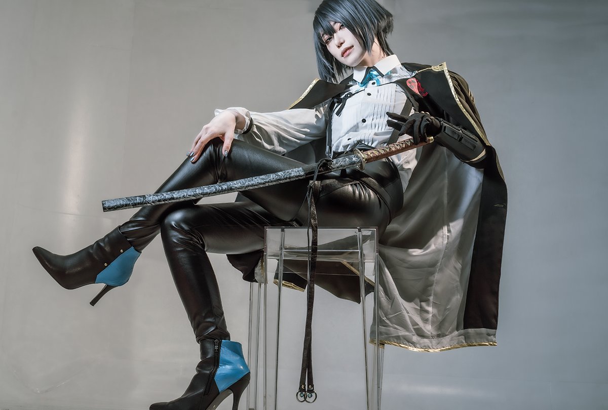 刀剣乱舞 松井江 歌って踊るよりは流し流されの方が得意かな。 何をっ