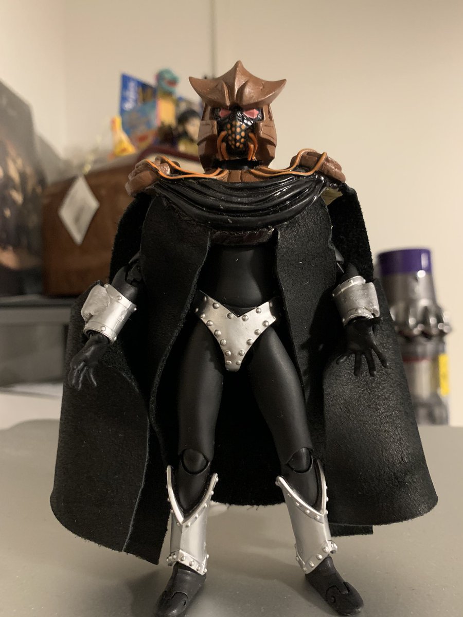 魔王カーンデジファー。ソフビカーンデジファーは、マントが大雑把な