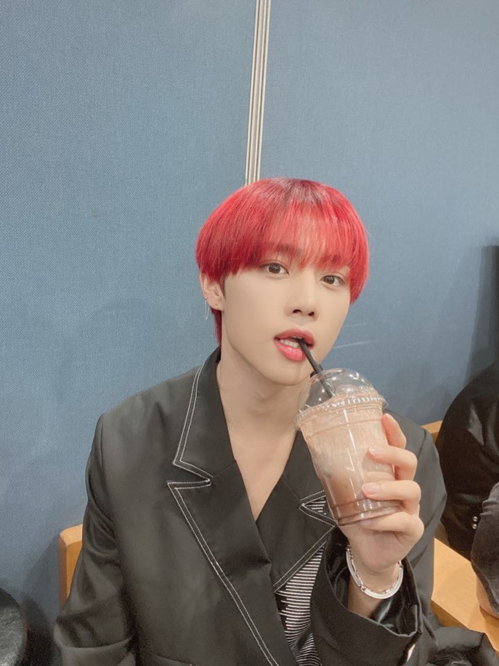 THEBOYZ #REVEAL #ソヌ みなさんなにしていますか ぼくはみなさんの